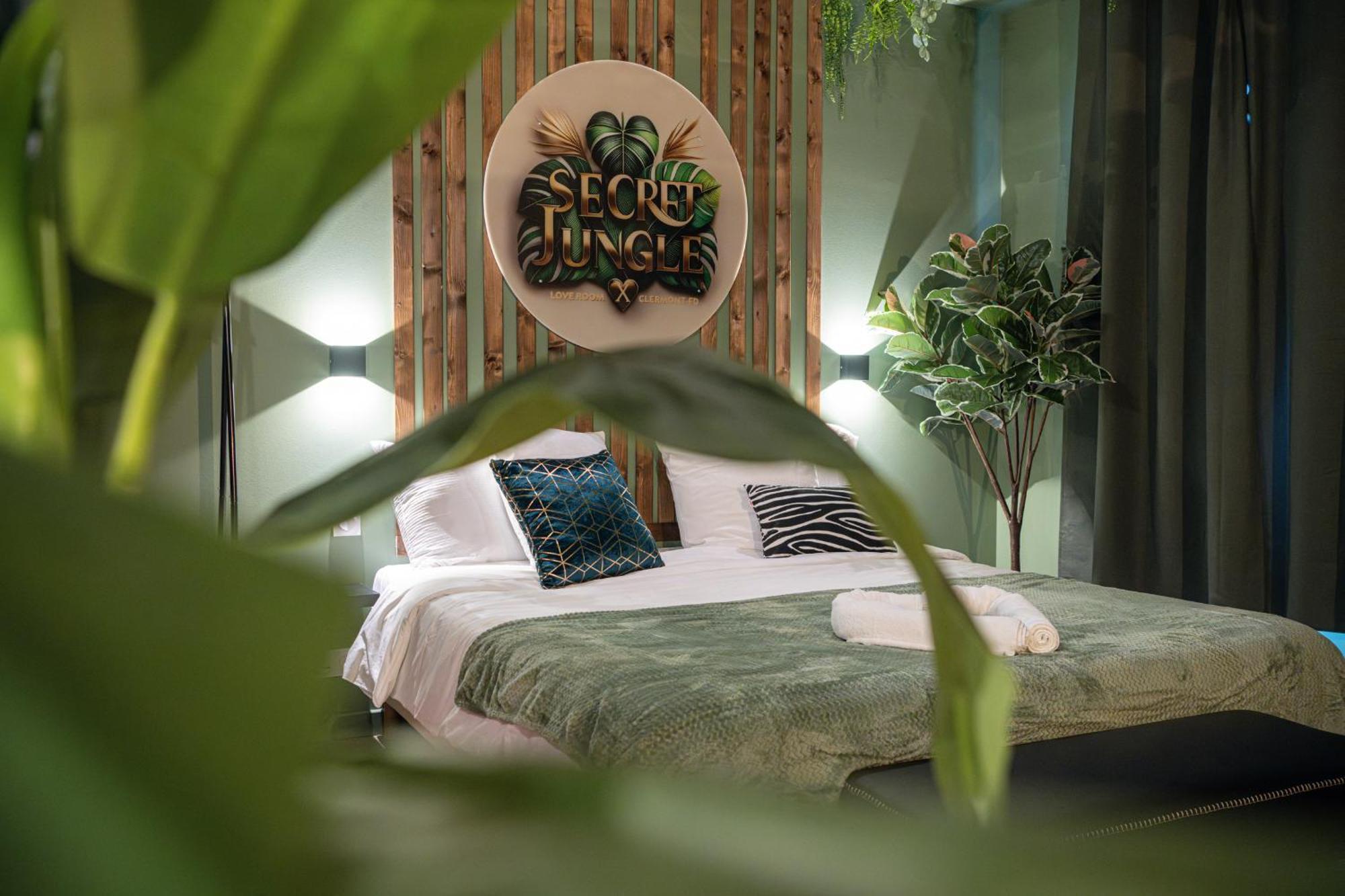 Secret Jungle - Love Room By Prim0 C0Nciergerie Royat Luaran gambar